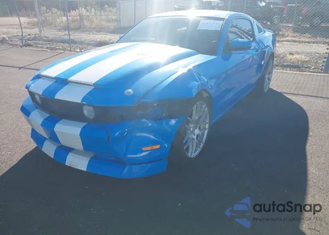 2010 Ford Mustang Gt/Gt Premium z USA, uszkodzony, nr VIN 1ZVBP8CH4A5124424